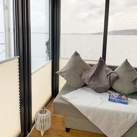 Hotel na wodzie Hausboot Flying Horse *